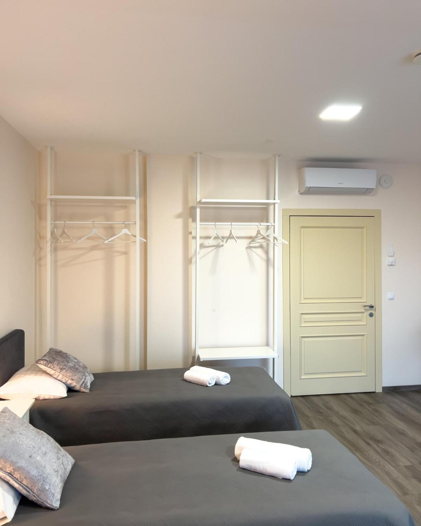 Sveciu Namai Zara Hotel Tytuvenai ภายนอก รูปภาพ