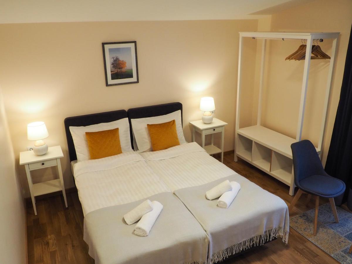 Sveciu Namai Zara Hotel Tytuvenai ภายนอก รูปภาพ