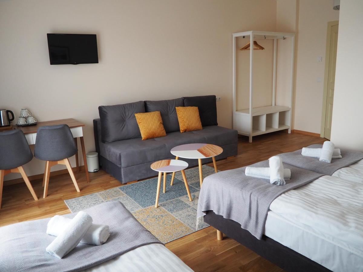 Sveciu Namai Zara Hotel Tytuvenai ภายนอก รูปภาพ